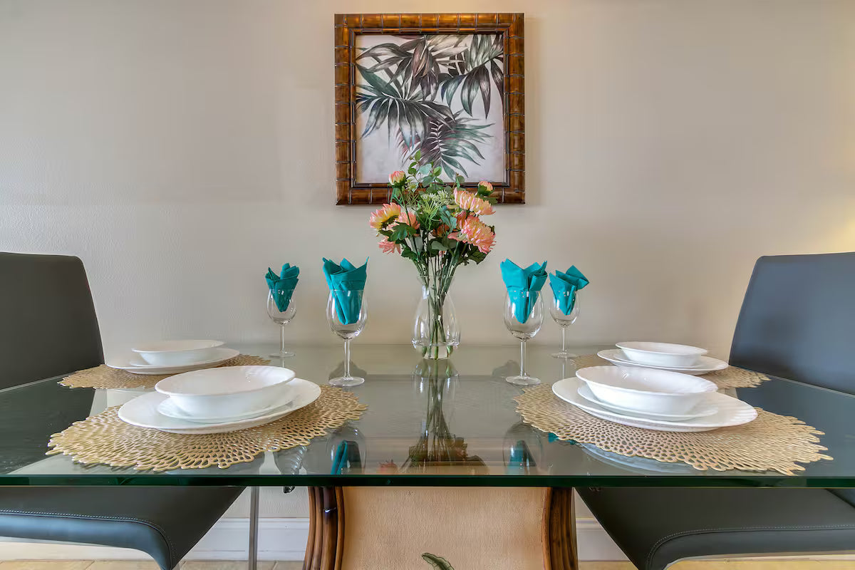 1402 Lakefront Resort Condo Near Disney Universal