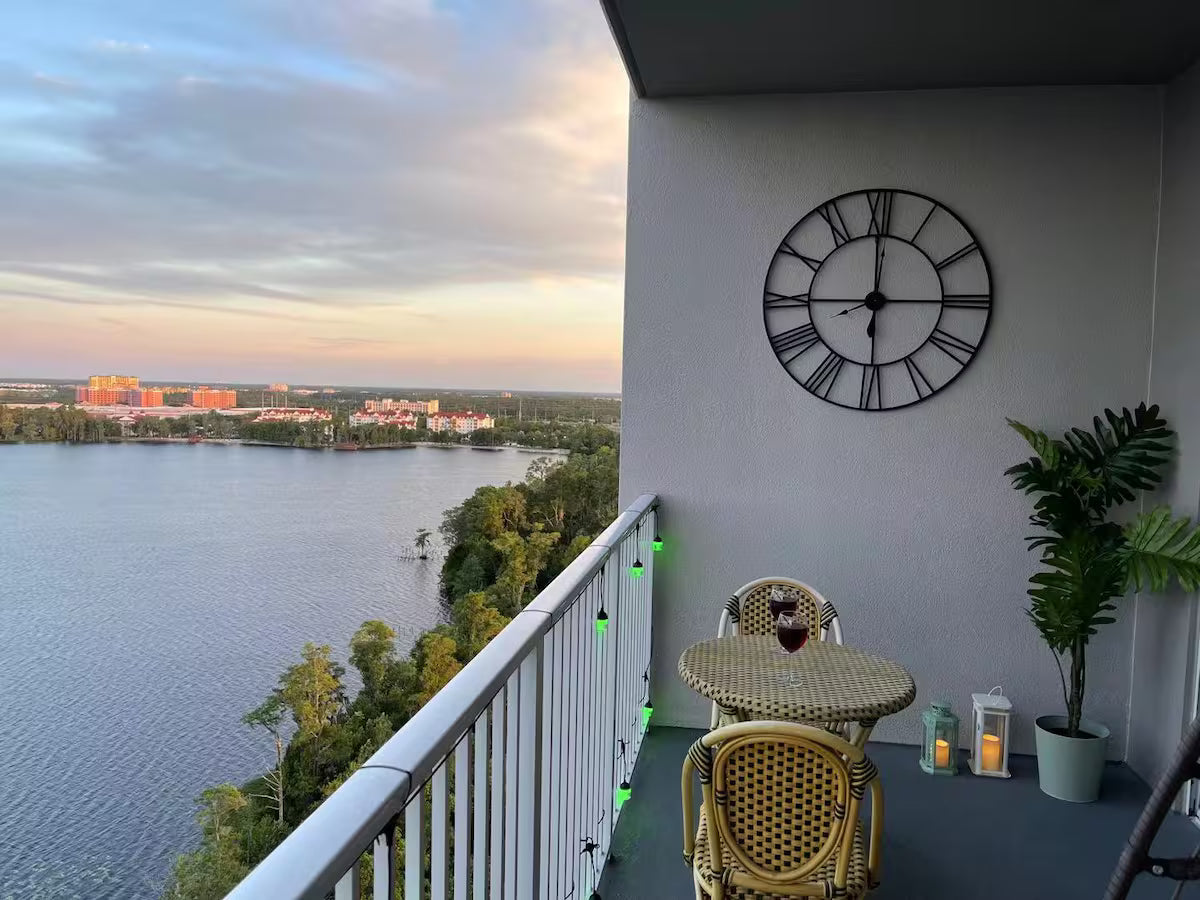 1402 Lakefront Resort Condo Near Disney Universal
