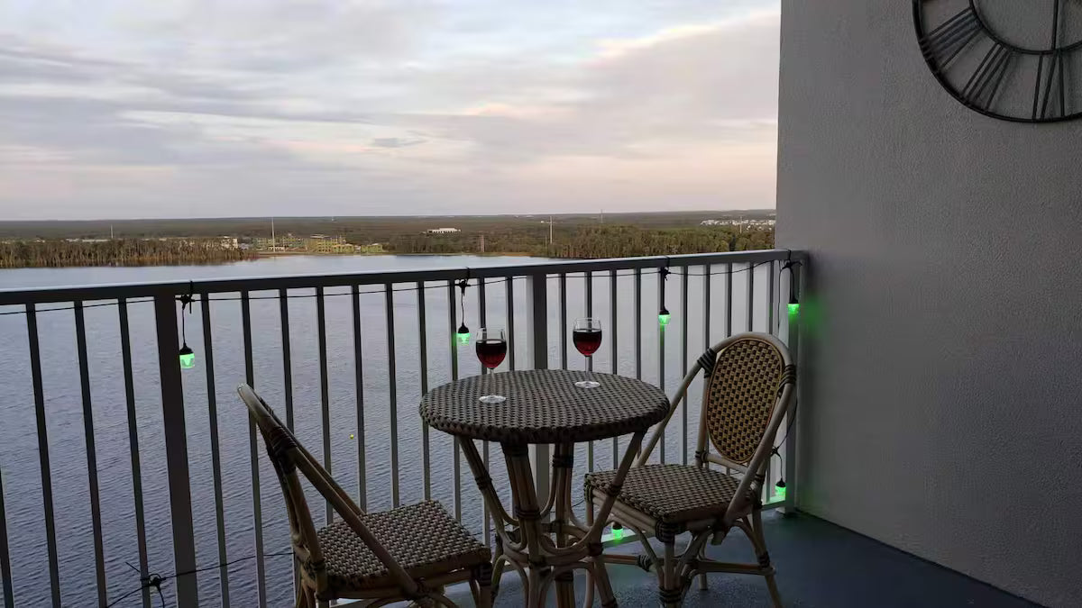 1402 Lakefront Resort Condo Near Disney Universal