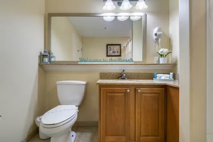 1402 Lakefront Resort Condo Near Disney Universal